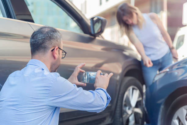 Professional Full Coverage Car Insurance technician working in Lolo, MT